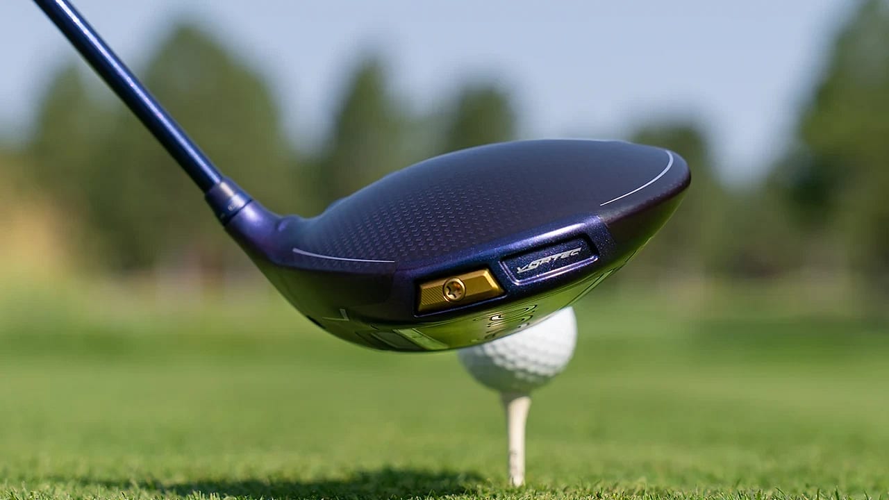 Ping G Le4 driver á teig, séð aftan frá