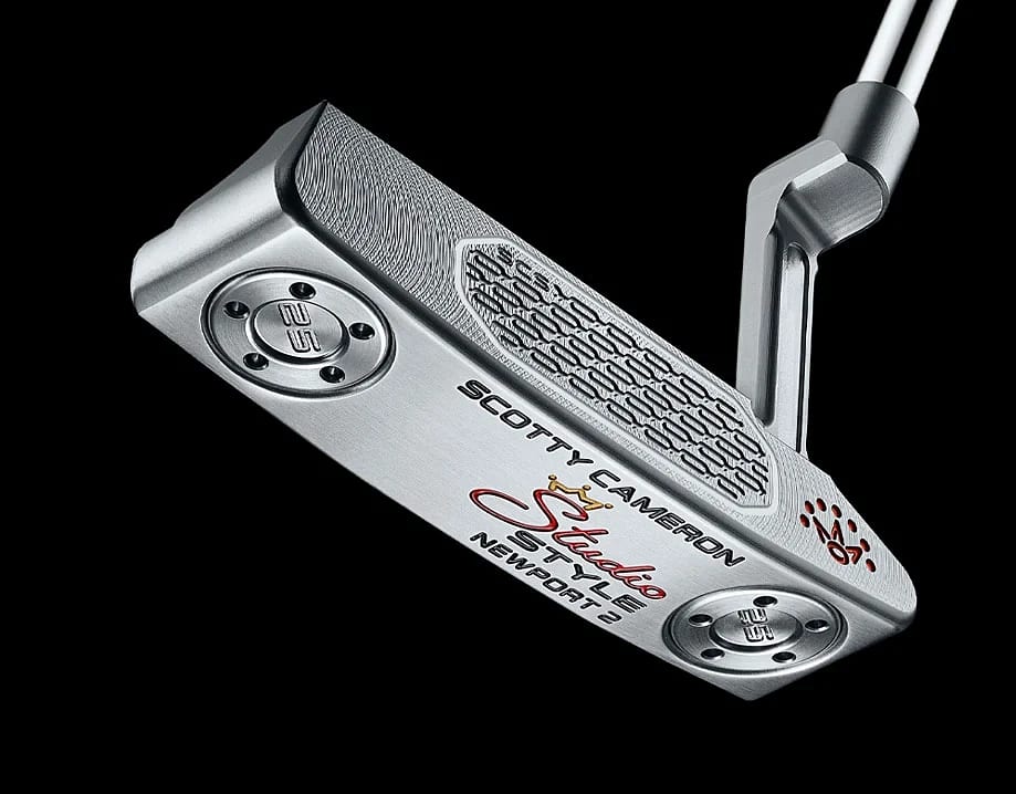 Scotty Cameron Studio Style Newport 2 pútter séður neðan frá, sóli og höggflötur