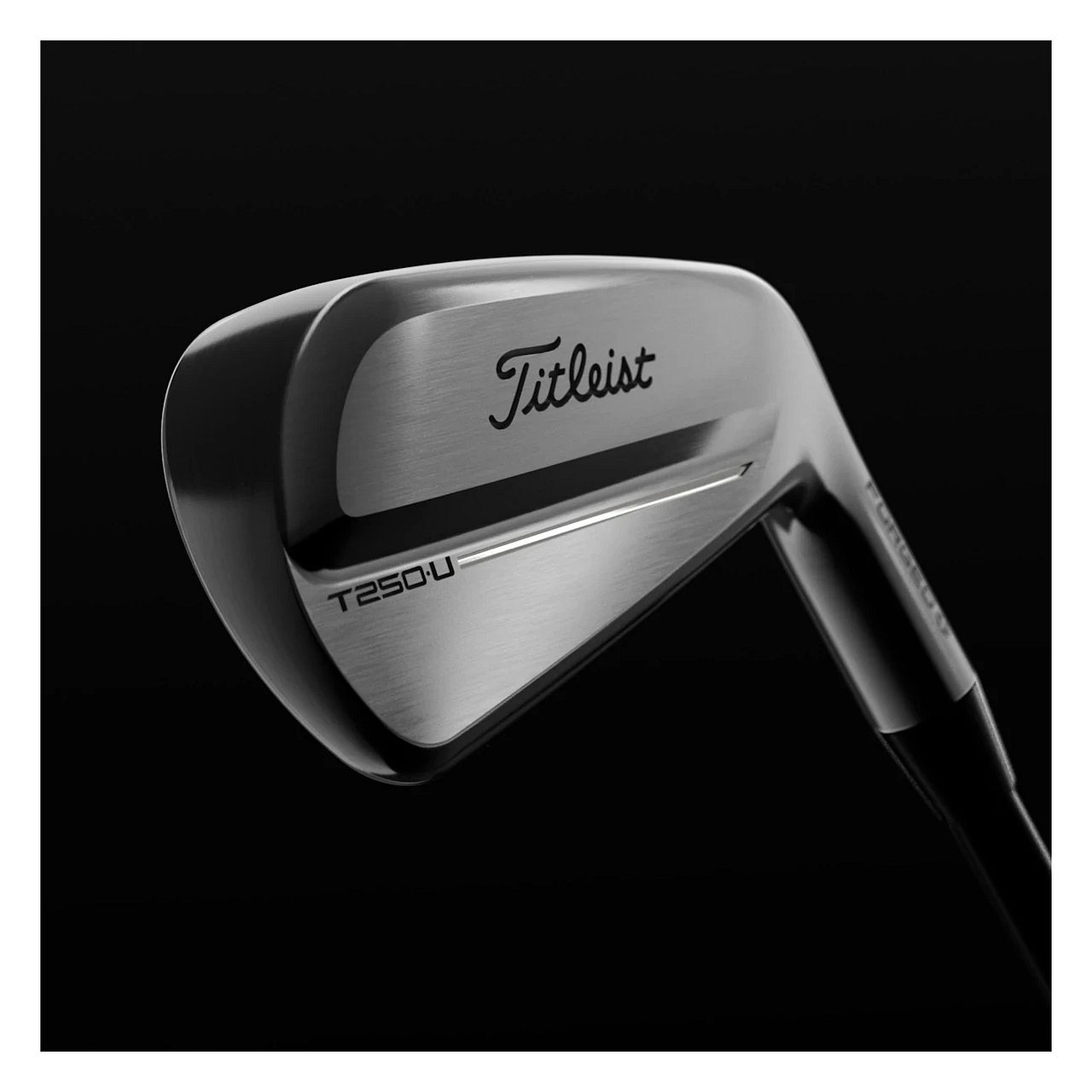 Titleist T250 utility járn á svörtum grunni