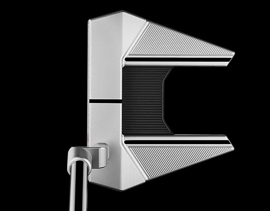 Scotty Cameron Phantom 7.2 pútter séður ofan frá, eins og þegar staðið er yfir boltanum