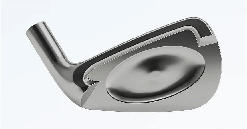 Bakhlið höggflatarins í Mizuno Pro M-13 járni, með sporöskjulaga svæði í miðjunni